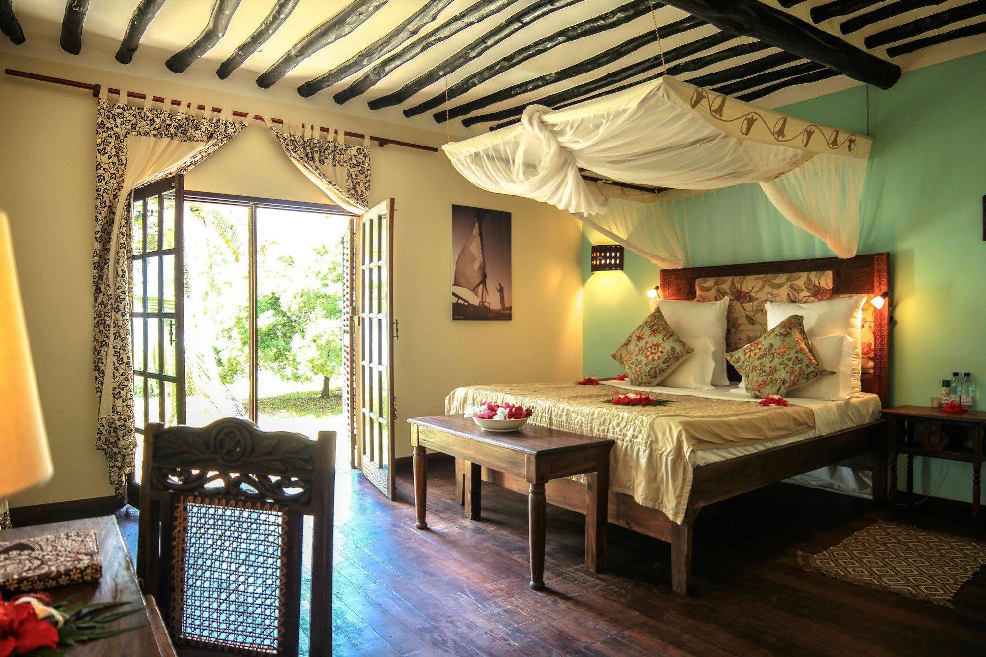 Anna Of Zanzibar Hotel Bwejuu Exterior photo